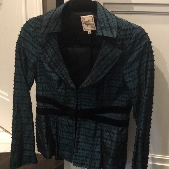 Nanette Lepore - Picture 1 of 2